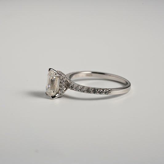 Solara Emerald Cut Moissanite Ring – 1ct center stone | 925 Sterling Silver | Premium Setting